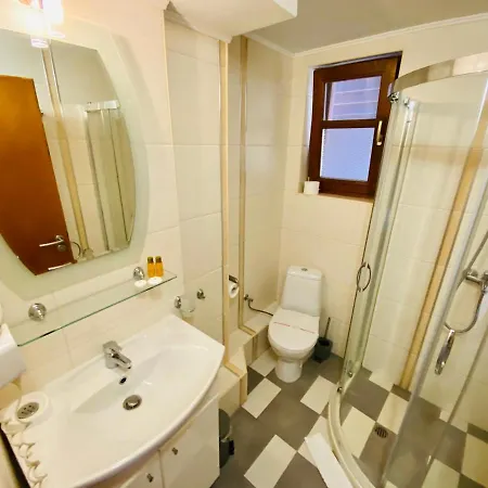 Family Saint Nikola And Free Parking