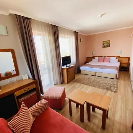Hotel Family Saint Nikola And Free Parking Nesebar