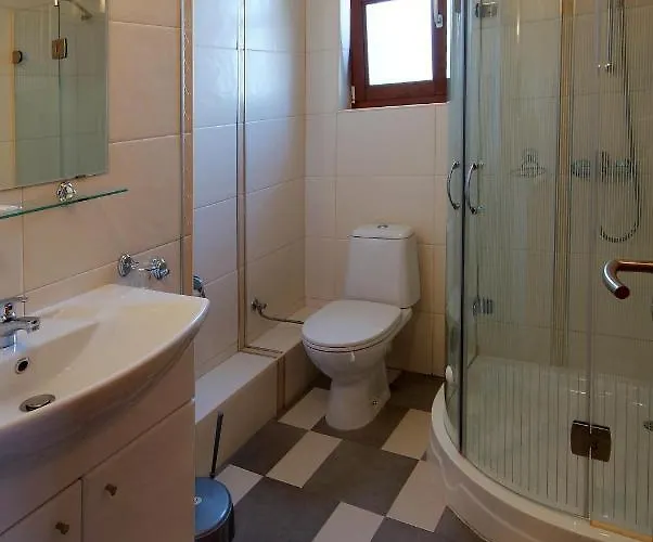 Family Saint Nikola Hotel