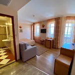 Family Saint Nikola Hotel 3*