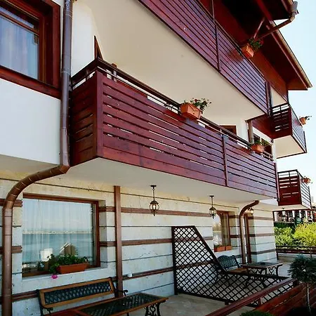 Family Saint Nikola 3* Несебир