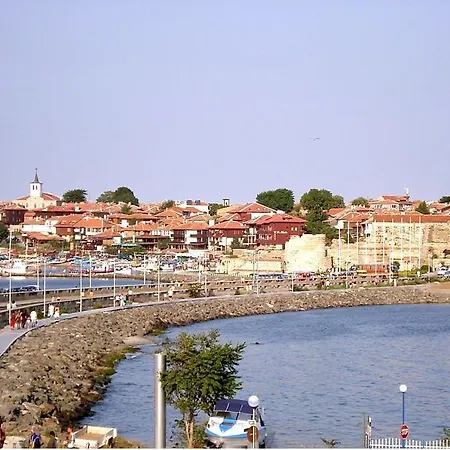 Готель Family Saint Nikola Несебир