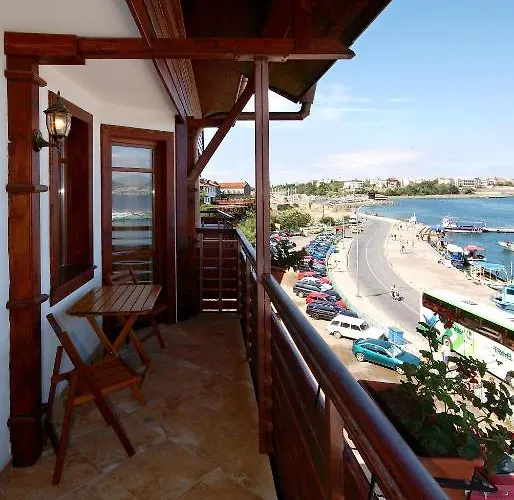 Family Saint Nikola Hotel 3*